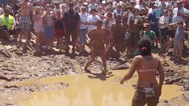 we rock mud wrestling 3 смотреть онлайн