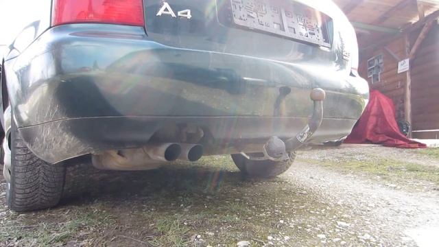 Audi A4, 2,6 V6 Quattro. Sound смотреть онлайн