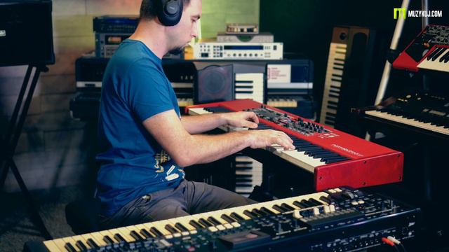 HAMMOND SK PRO VS NORD ELECTRO RHODES смотреть онлайн