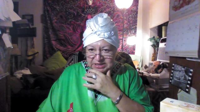 BILINGUAL READER LIVE/ ALL SUBSCRIBERS GET A FREE CARD #LOVE/ AMOR #tarot #fyp смотреть онлайн