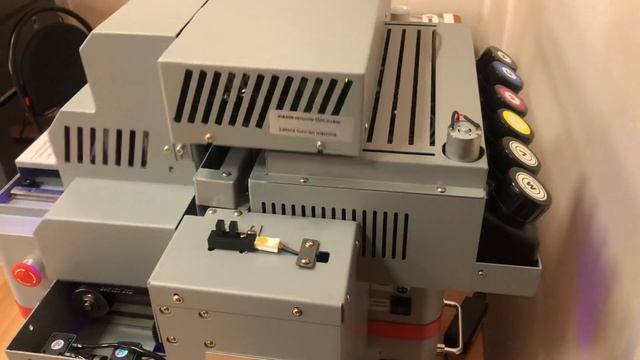 УФ принтер FS-4030UV печать на силикатном стекле с выборочной лакировкой. смотреть онлайн