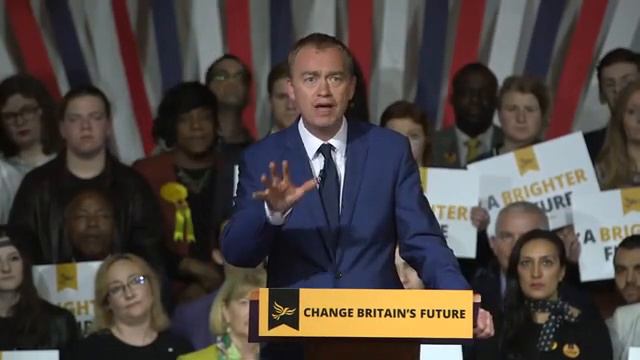 Tim Farron's incredible rally for Britain's brighter future смотреть онлайн