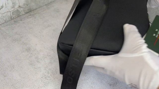 Сумка мужская через плечо Lacoste смотреть онлайн