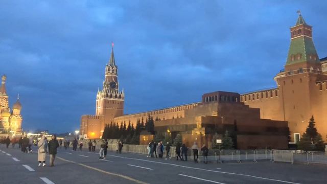 Москва. Красная Площадь. Кремль. Обычный выходной день в центре/// Moscow. Putin. Russia. Travel смотреть онлайн