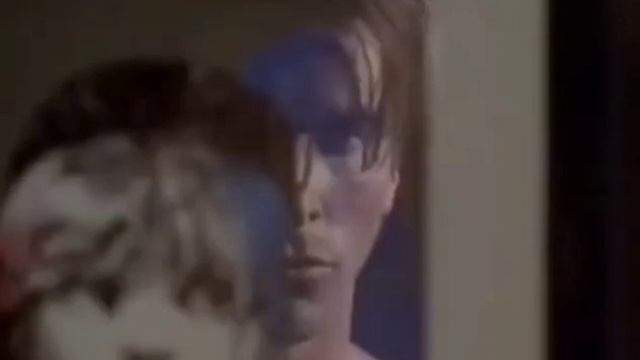 Патрик Бэйтмен смотреть онлайн