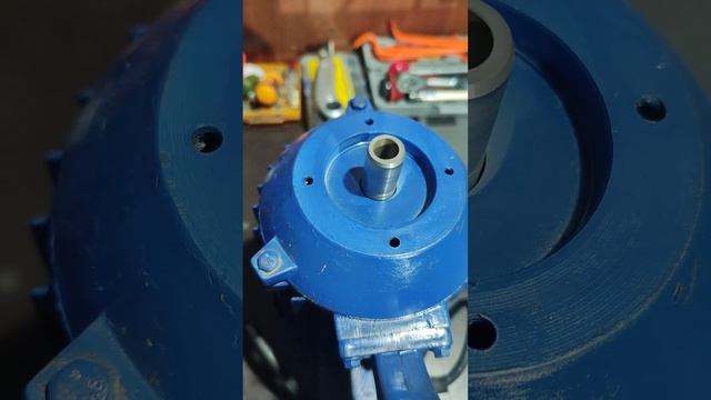 движок от вибростола смотреть онлайн