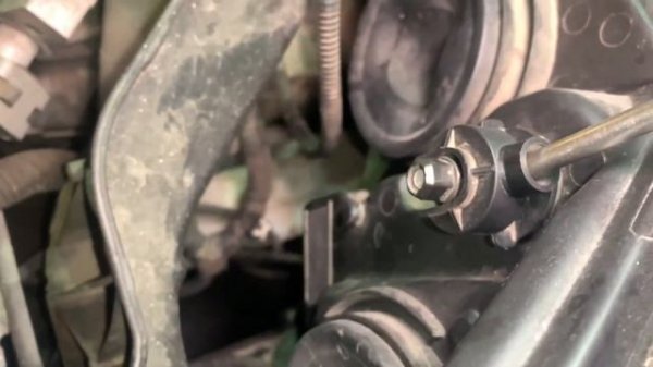 Регулювання фар Ford Escape - headlight adjustment Ford Escape