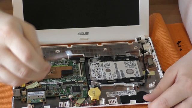 Asus Eee 1025c FULL Disassembling