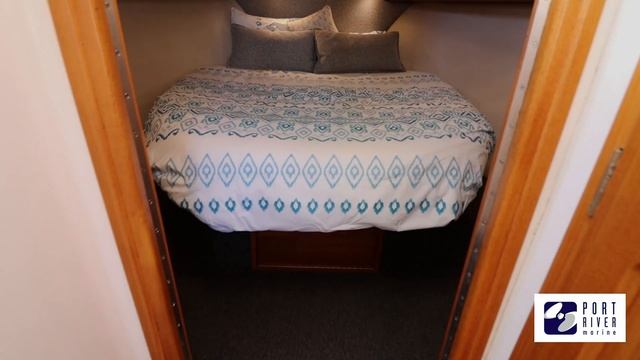 33' Riviera Flybridge | Port River Marine Services смотреть онлайн