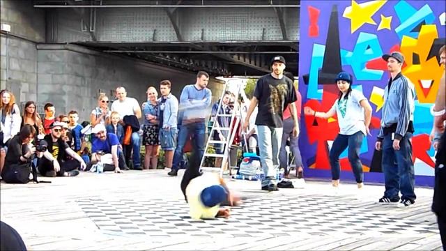2016 -SuperBreakDance. Брейк-данс. Соло. Граффити джем. 30 граней честности. Музеон. смотреть онлайн