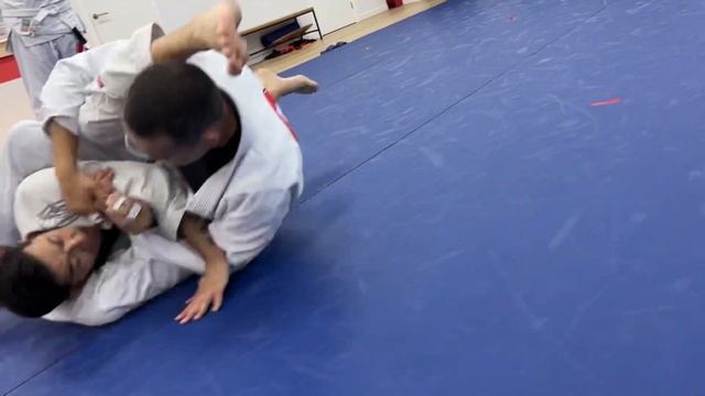 GB2 класс ?Бразильское джиу-джитсу Gracie Barra смотреть онлайн