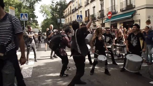 Hakuna Ma Samba en Tapapiés 2017 "Levada" смотреть онлайн