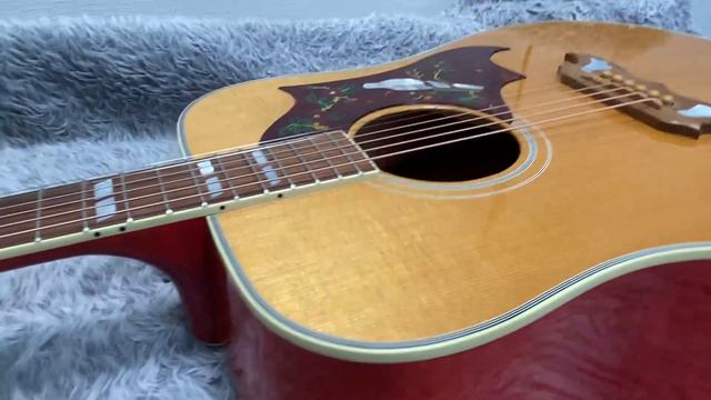 Gibson DOVE Acoustic guitarMounted piezo pickupsw/ Original hard caseMade in USA смотреть онлайн