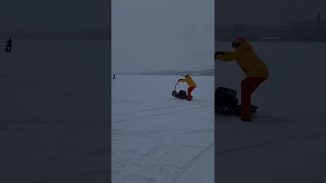 Мото Сноуборд , Moto Snowboard
