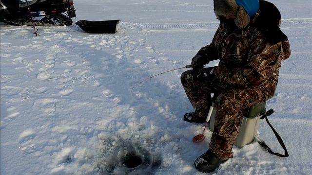 PEIPSI JÄÄPÜÜK / ICEFISHING LAKE PEIPUS / ICEFISHING IN ESTONIA смотреть онлайн