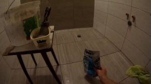 Правильно затираем плитку после укладки