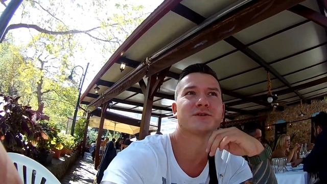 Литохоро/ Не Дорогой Обед в ТАВЕРНЕ/ NEROMYLOS / Litochoro / Греция/Greece/ смотреть онлайн