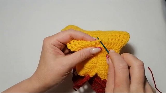 Как вязать платье для куклы крючком.3 часть Платье с рюшами крючком для Паолы Платье связано крючко смотреть онлайн