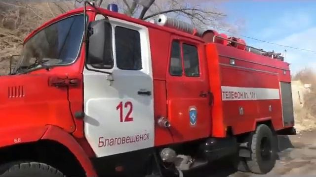 В Садовом Благовещенска перевернулась машина смотреть онлайн