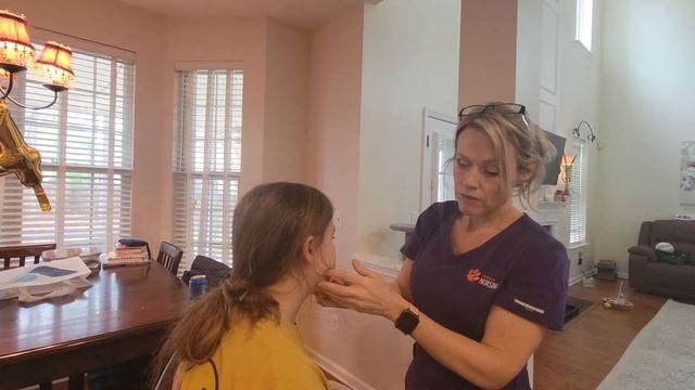 Holly Farrell Head, Neck, and Cervical lymph node exam Nurs 3190 смотреть онлайн