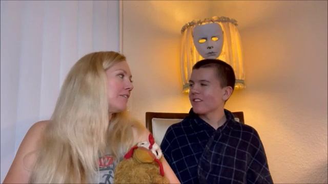 Мать нарцисс и сын аутист.