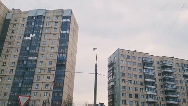 Приходит день весенний.Стихи читает автор. смотреть онлайн