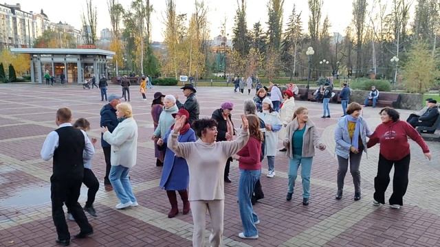 Вишня в саду..... 06.11.23. смотреть онлайн