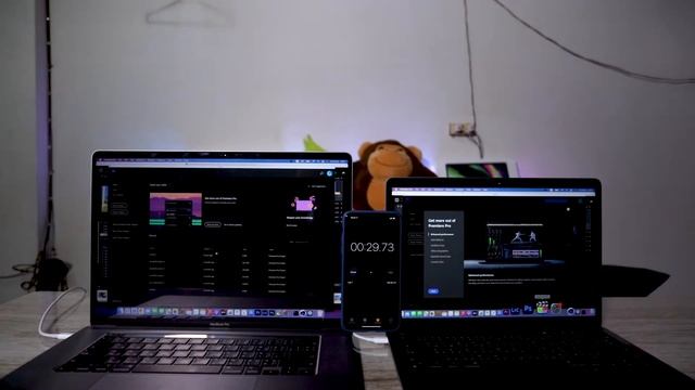 รีวิวเปรียบเทียบความแรง ระหว่าง Macbook Pro 13 M1 VS Macbook Pro 16 intel i9 ใครจะเร็ว แรง กว่ากัน! смотреть онлайн