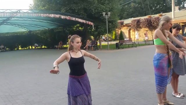 Тренимся в парке. Бесплатные тренировки. смотреть онлайн