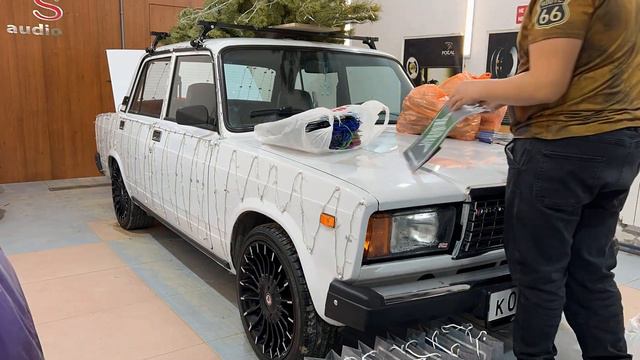 Самая яркая семёрка в городе! - Новый Год 2022🎊 смотреть онлайн