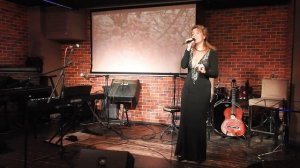 Анна Герман "Цвели сады"/Дурманом сладким веяло / . (Елена Суворова live)