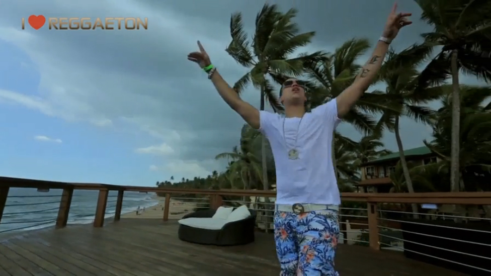 J ALVAREZ – TU CUERPO PIDE FIESTA [SOLO ALBUM: DE CAMINO PA' LA CIMA © 2014]