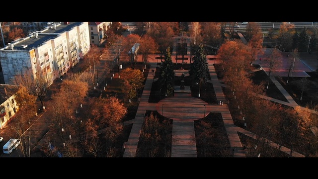 Сквер им. Ленина в Володарском районе после ремонта (видео) смотреть онлайн