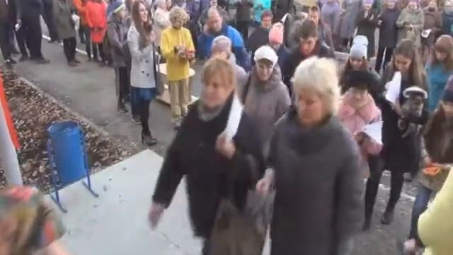 Вручение ключей новосёлам нового дома по ул. Республики 5, посёлок Баранчинский смотреть онлайн