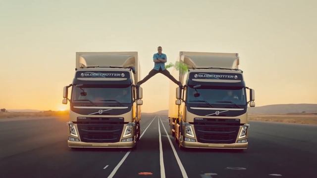 Volvo Trucks - The Epic Fart Split feat. Van Damme (Live Test) Commercial смотреть онлайн