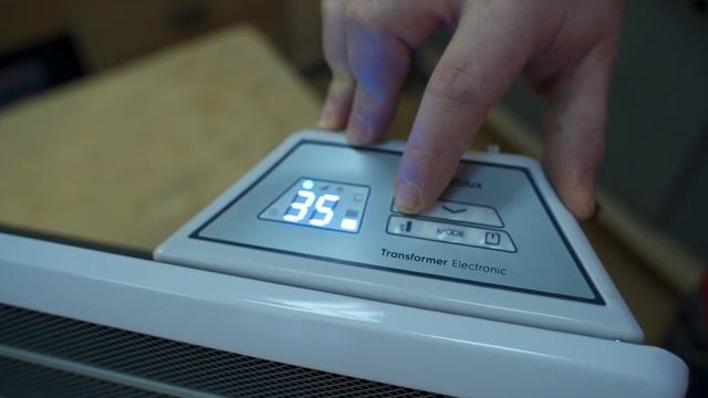 Обзор отопительного модуля конвектора Electrolux Air Gate Transformer ECH_AG2-20 смотреть онлайн