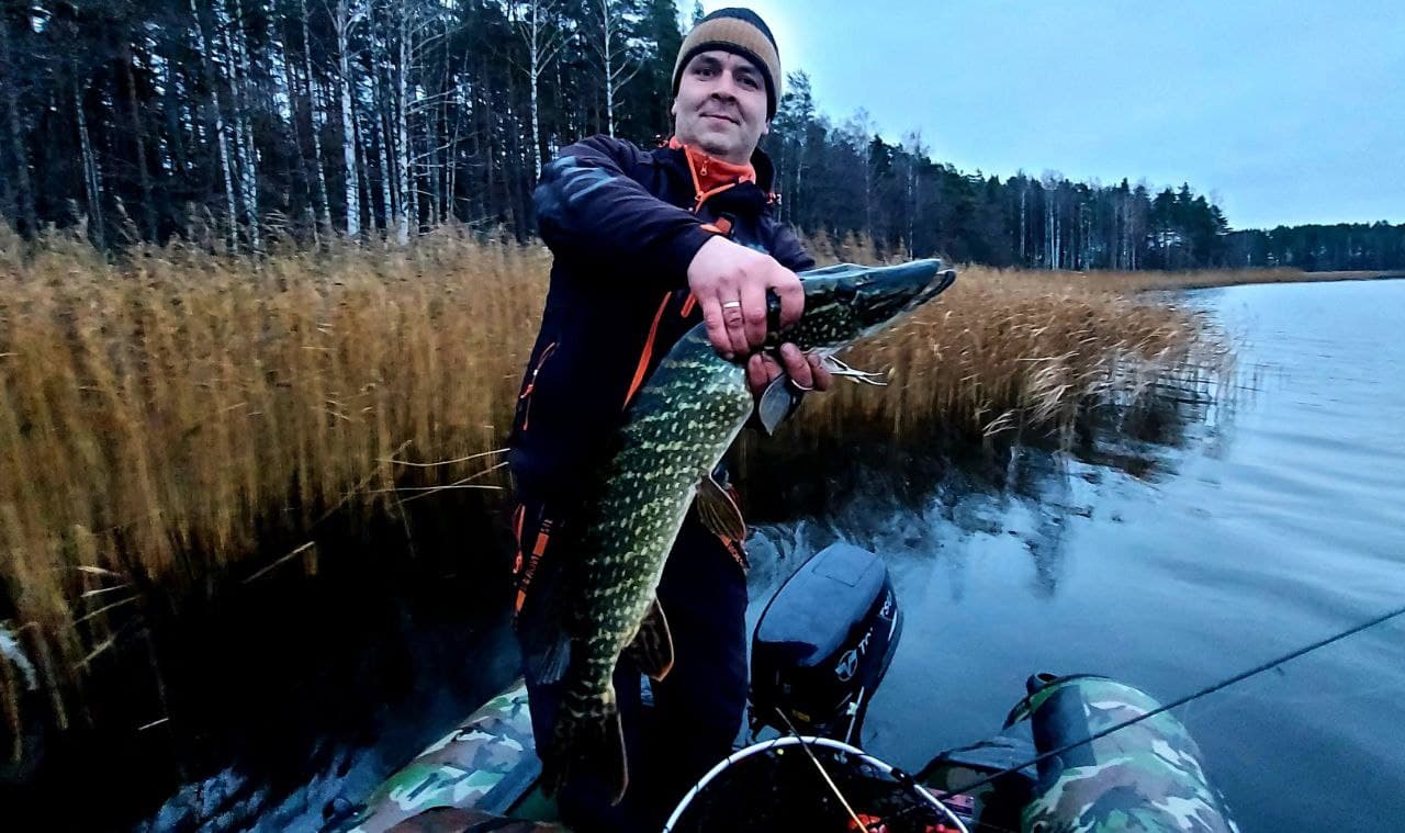 Чудо8585 и Капитан Григорий на рыбалке щука CHUDO8585 And Captain Grigori Ladoga Lake, Pike, рыбалка