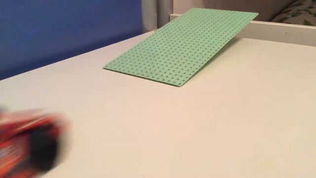 Обзор на гоночную машину Лего Техник . смотреть онлайн