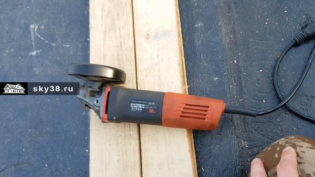 1 день строительства дома из бревна в Китае, первые венцы сруба.Итоги по дню смотреть онлайн