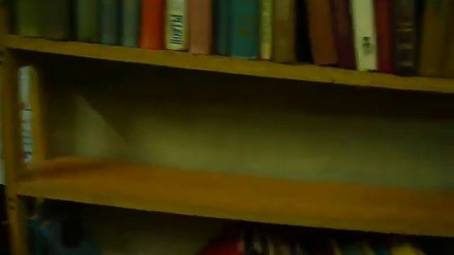 Книг становится меньше!!! смотреть онлайн