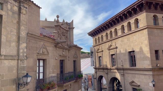 Уютный спокойный уголок в центре Барселоны - Испанская деревня смотреть онлайн