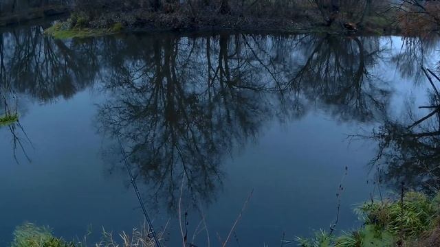 Ловля щуки на малой реке приманками силиконом и на озере воблером смотреть онлайн