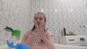 24 ЧАСА В  ВАННОЙ КОМНАТЕ (с сестрой)