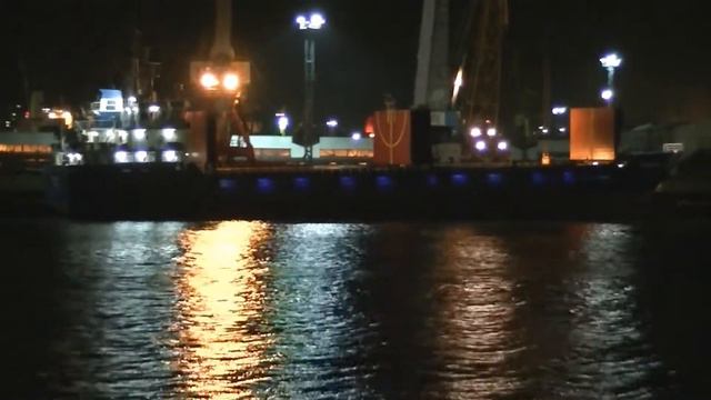 Новороссийский морской торговый порт ночью смотреть онлайн
