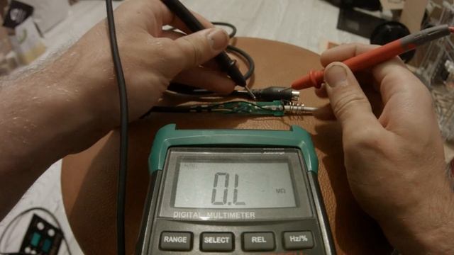 Не работает паяльная станция Lukey 702. Ремонт. смотреть онлайн