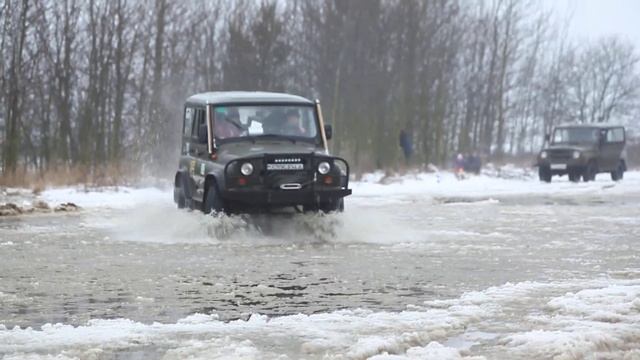 полный привод из поля делает озеро смотреть онлайн