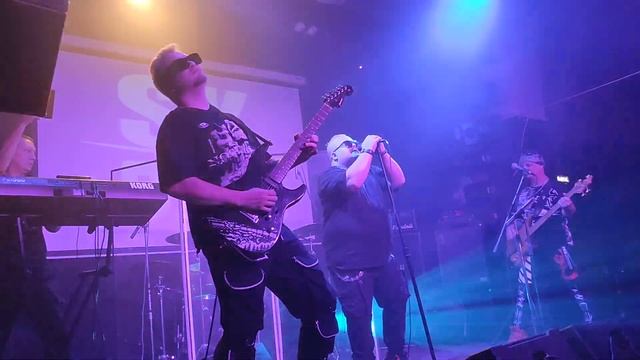 New Gorky - 18 мне уже (кавер на Руки Вверх, 18.11.2023, SK Bar, Чебоксары) смотреть онлайн