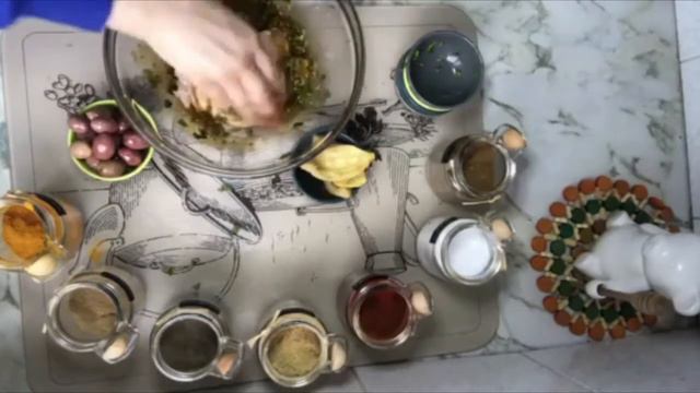 Chicken Tajine With Preserved Lemon And Olives/طاجن دجاج بالليمون والزيتون المحفوظ смотреть онлайн