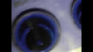 Измеряем плотность электролита в аккумуляторе. Ареометром измеряем плотность электролита.