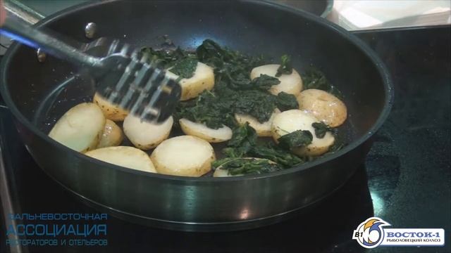 Рецепты "Чёрный макрурус с картофелем и шпинатом" смотреть онлайн